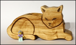 Cat shaped bandsaw box by Taya
